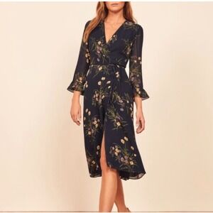 Reformation Mulberry Wrap‎ Dress in Mademoiselle Blue Floral Small